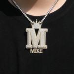 Custom Moissanite Crown Pendant – Personalized Letter Jewelry Buckle