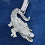 Luxury Moissanite Crocodile Pendant Charm – Elegant Jewelry Accessory