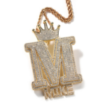 Custom Moissanite Crown Pendant – Personalized Letter Jewelry Buckle