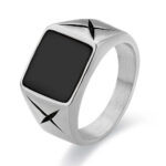 Stunning Onyx Men’s Ring in 18K Gold and White Gold – Elegant Style