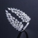 Adjustable Iced Wings Ring – Stunning Fashion Jewelry for Unique Style